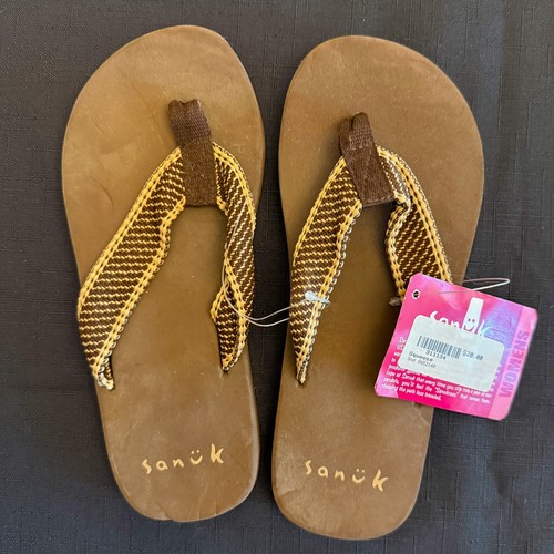 Nwt sanuk squeeze - sanuk,